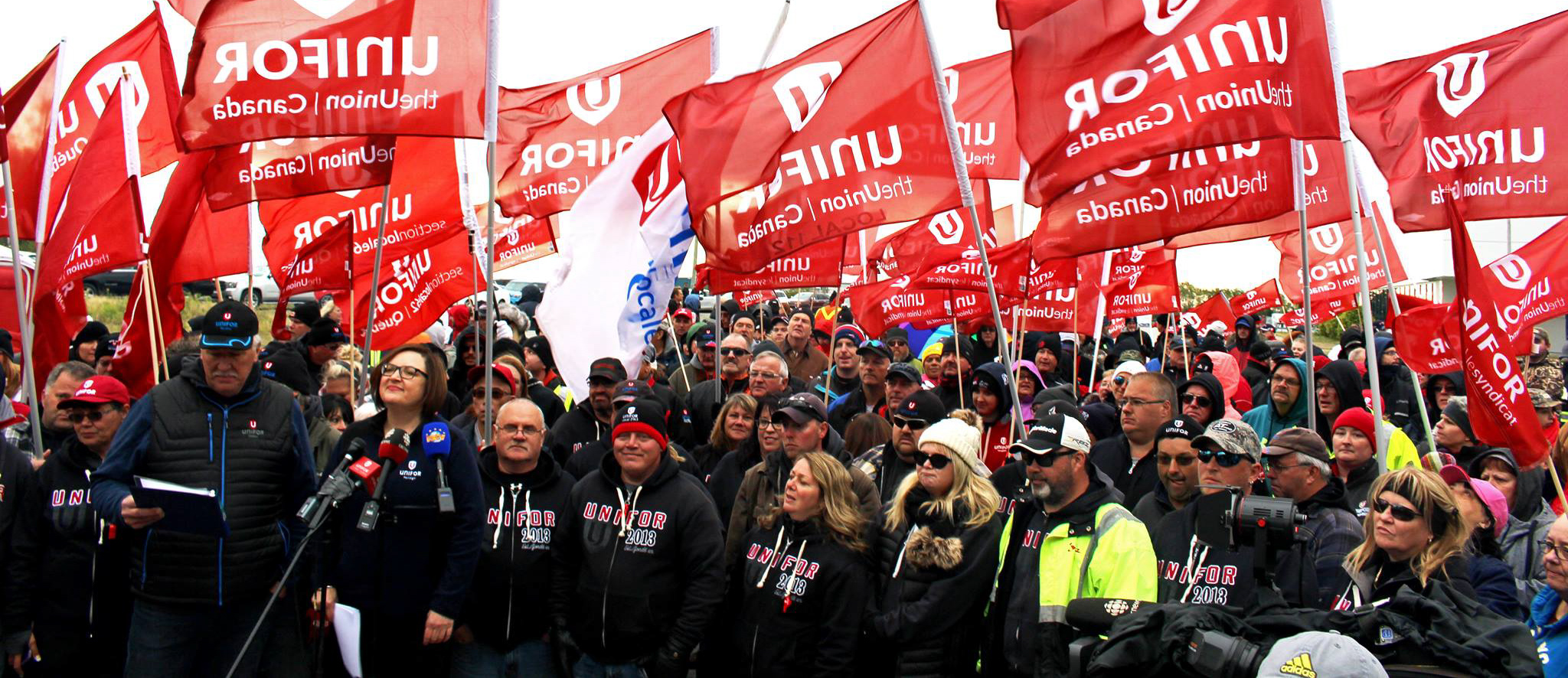 Lana Renaud Coop Picket Line Regina 2019.jpg Unifor